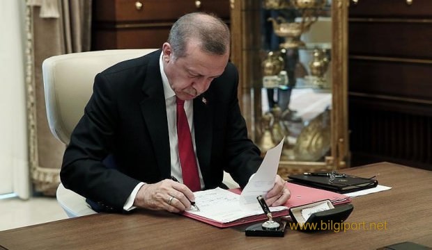 cumhurbaskani_erdogan_11_universiteye_rektor_atadi_1542930577_8164.jpg