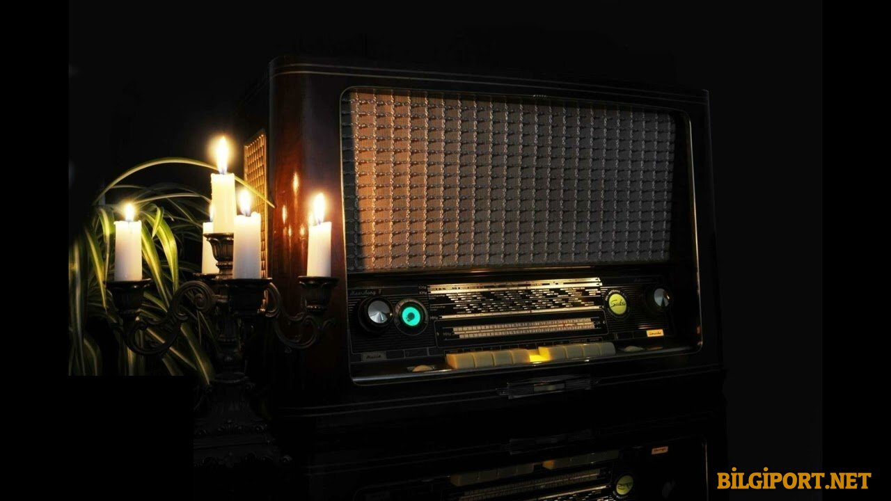 old radio background.jpg